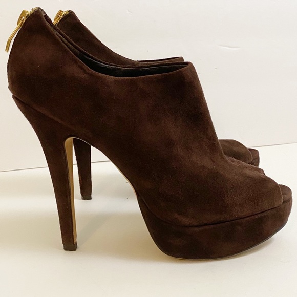 Vince Camuto Mac Brown Suede Peep Toe Bootie Heels - Picture 2 of 13